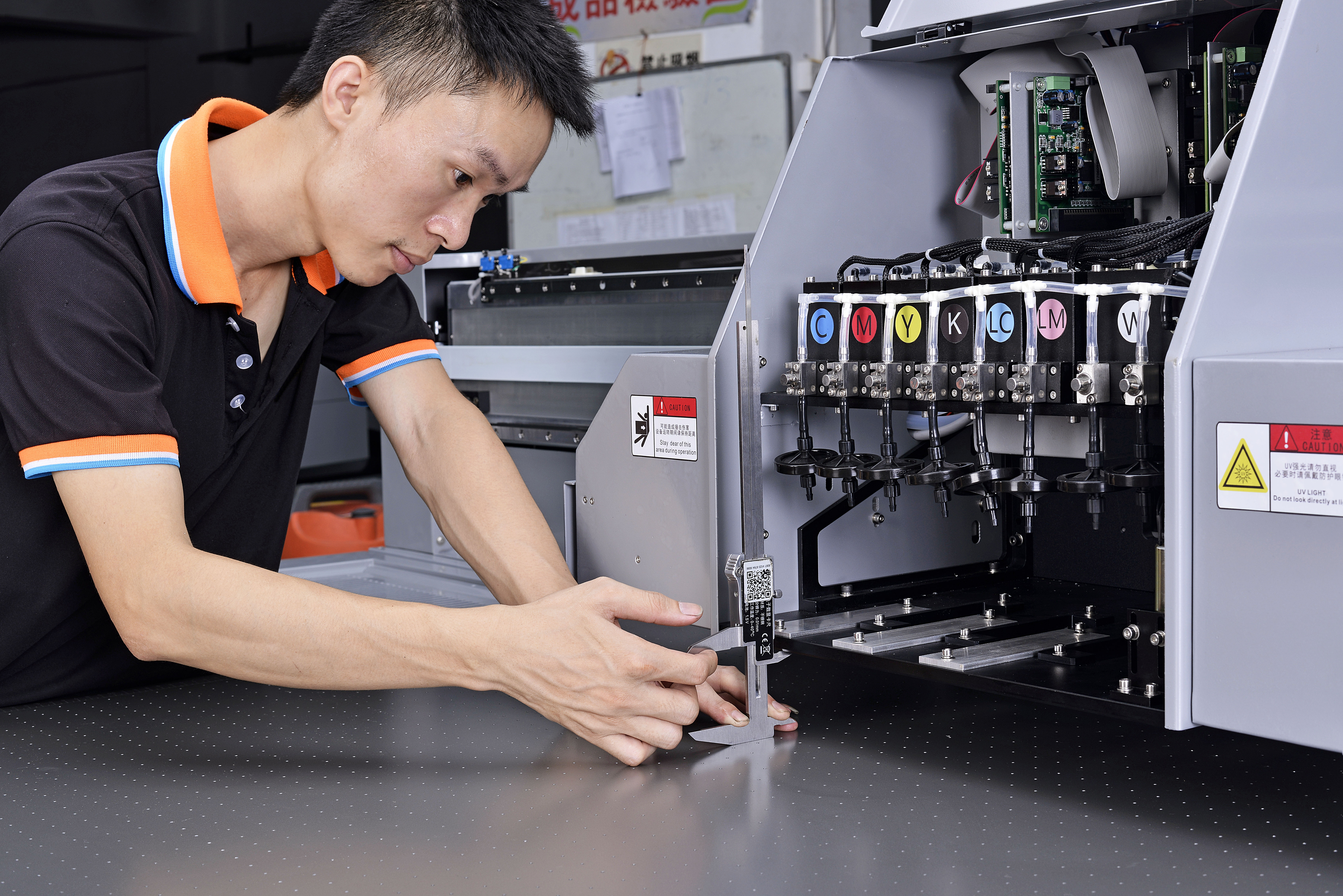 UV平板打印机的配件损坏该怎么解决?